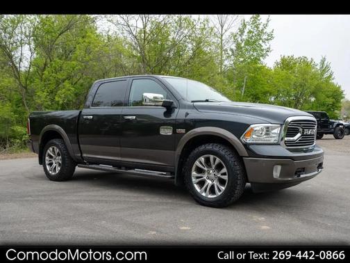 Brilliant Black Crystal Pearl 2018 RAM 1500 Longhorn