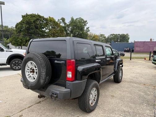 2008 Hummer H3 Base