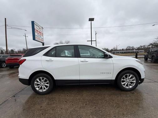 2018 Chevrolet Equinox LS