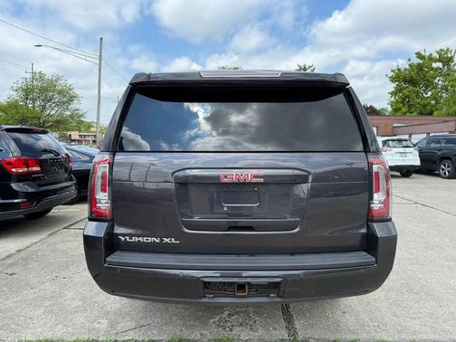 2016 GMC Yukon XL SLE