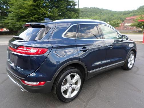 Midnight Sapphire Blue Metallic 2017 Lincoln MKC Premiere