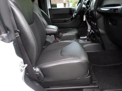 2017 Jeep Wrangler Sahara
