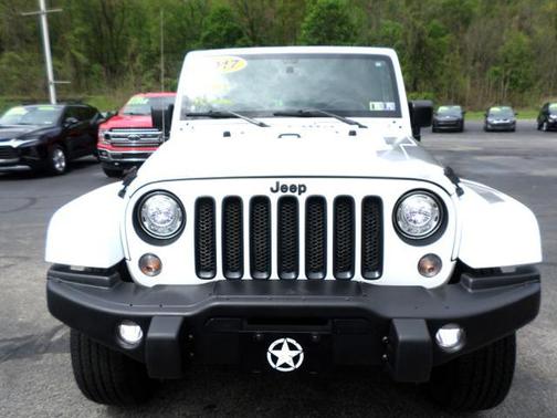 2017 Jeep Wrangler Sahara