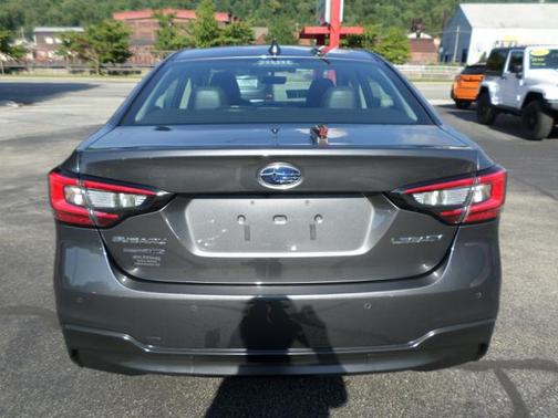 2022 Subaru Legacy Limited