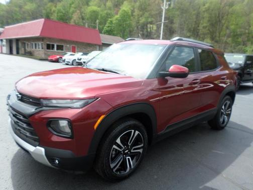 Crimson Metallic 2022 Chevrolet Trailblazer LT