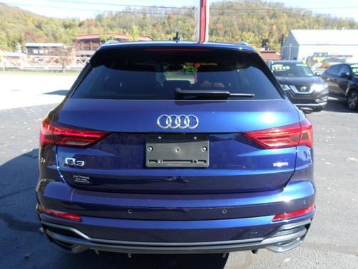 Navarra Blue Metallic 2021 Audi Q3 45 S line Premium Plus