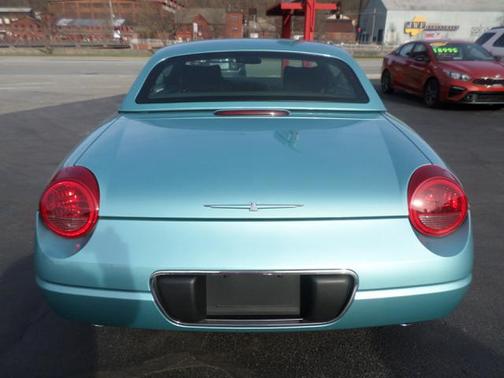 2002 Ford Thunderbird Premium