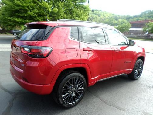 Redline Pearlcoat 2022 Jeep Compass (RED) Edition 4x4
