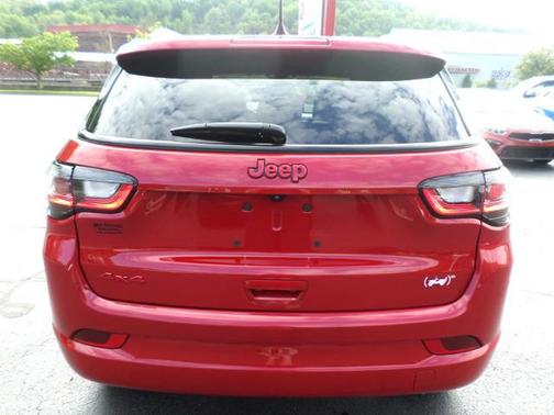 Redline Pearlcoat 2022 Jeep Compass (RED) Edition 4x4
