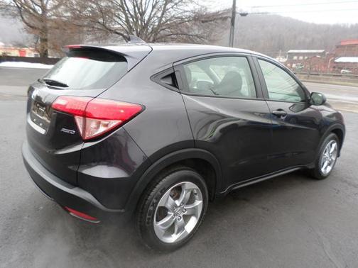 2017 Honda HR-V LX
