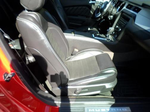 2014 Ford Mustang V6 Premium