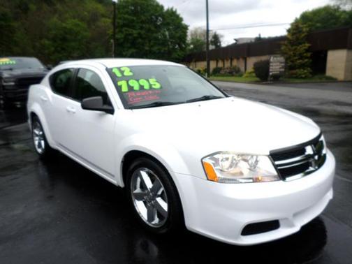 White 2012 Dodge Avenger Base