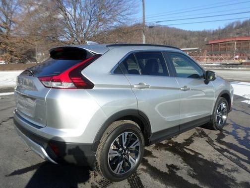 2024 Mitsubishi Eclipse Cross SE