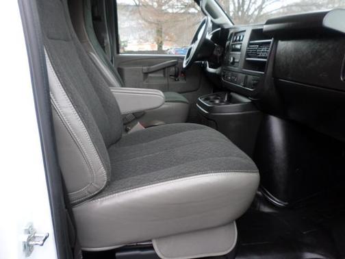 2024 GMC Savana 2500 Work Van