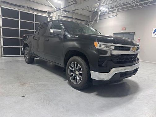 Black 2022 Chevrolet Silverado 1500 LT