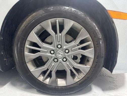 Sonic Gray Pearl 2025 Honda Odyssey Touring