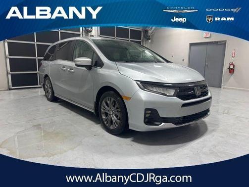 Sonic Gray Pearl 2025 Honda Odyssey Touring