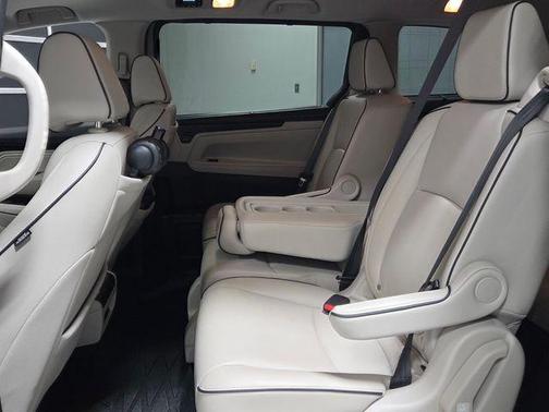 Sonic Gray Pearl 2025 Honda Odyssey Touring