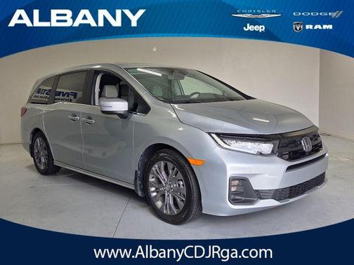 Sonic Gray Pearl 2025 Honda Odyssey Touring