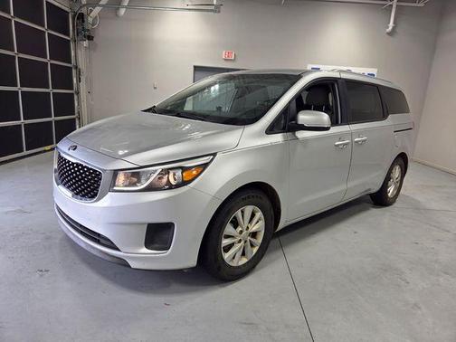 Bright Silver Metallic 2016 Kia Sedona LX