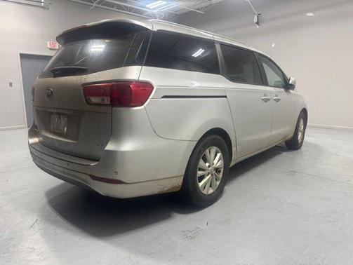 Bright Silver Metallic 2016 Kia Sedona LX