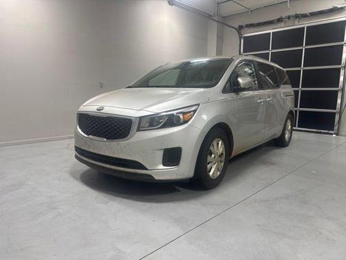 Bright Silver Metallic 2016 Kia Sedona LX