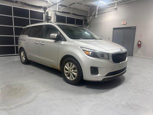 Bright Silver Metallic 2016 Kia Sedona LX