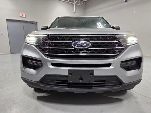 Silver Metallic 2020 Ford Explorer XLT