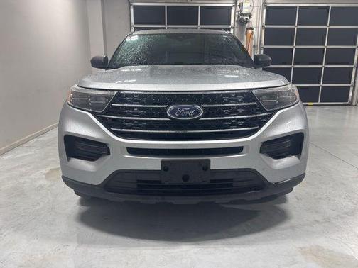 Silver Metallic 2020 Ford Explorer XLT