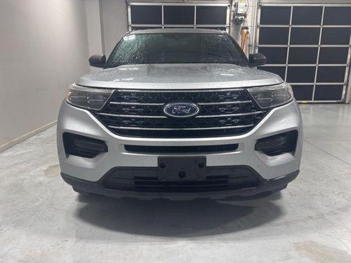Silver Metallic 2020 Ford Explorer XLT