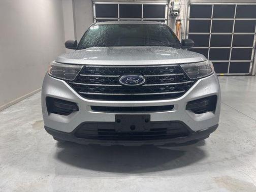 Silver Metallic 2020 Ford Explorer XLT