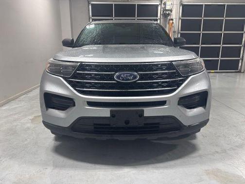 Silver Metallic 2020 Ford Explorer XLT