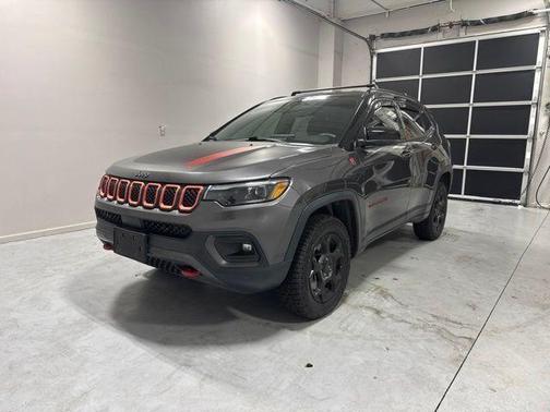 Crystal Metallic 2023 Jeep Compass Trailhawk