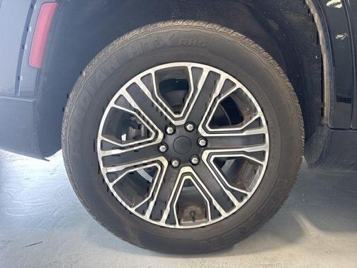 Diamond Black 2024 Jeep Wagoneer Series II