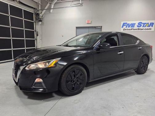 Super Black 2020 Nissan Altima 2.5 S