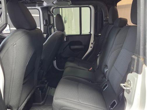 2020 Jeep Gladiator Sport