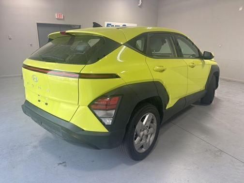 2024 Hyundai KONA SE
