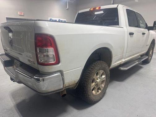 Bright White Clearcoat 2024 RAM 2500 Big Horn
