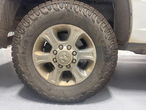 Bright White Clearcoat 2024 RAM 2500 Big Horn