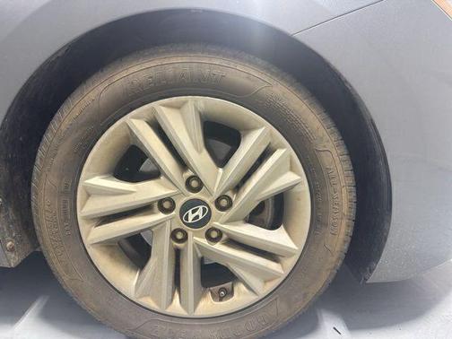 2019 Hyundai ELANTRA Value Edition