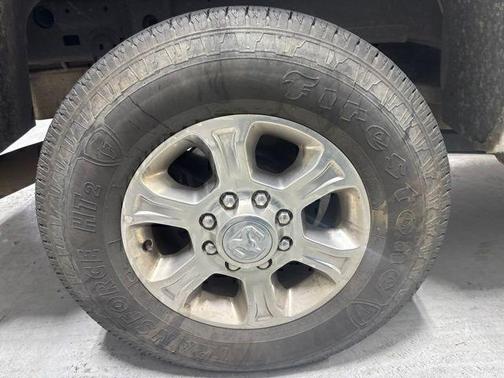 Bright Silver Clearcoat Metallic 2017 RAM 2500 SLT