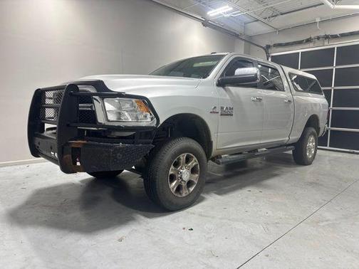 Bright Silver Clearcoat Metallic 2017 RAM 2500 SLT