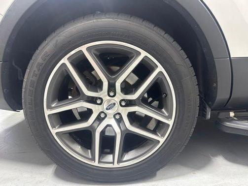 Ingot Silver 2017 Ford Explorer sport