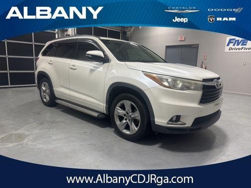 White 2016 Toyota Highlander Limited