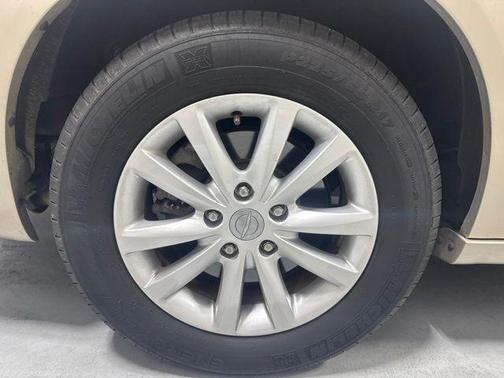 Sandstone 2015 Chrysler Town & Country Limited Platinum