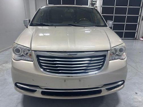 Sandstone 2015 Chrysler Town & Country Limited Platinum