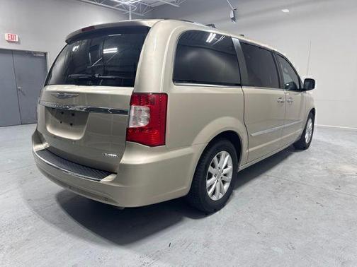 Sandstone 2015 Chrysler Town & Country Limited Platinum