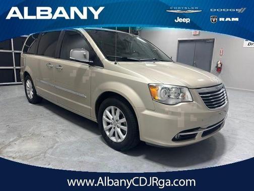 Sandstone 2015 Chrysler Town & Country Limited Platinum