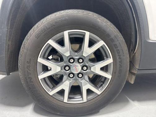 Summit White 2023 GMC Acadia SLT