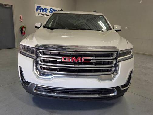 Summit White 2023 GMC Acadia SLT